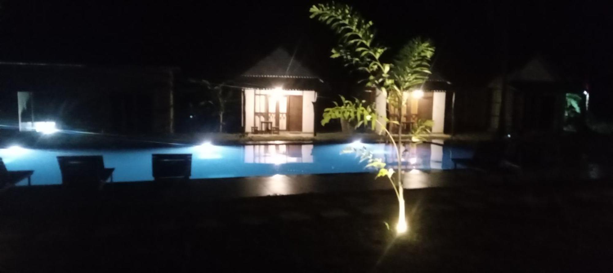 Paramount Safari Cottage Udawalawe Exterior photo
